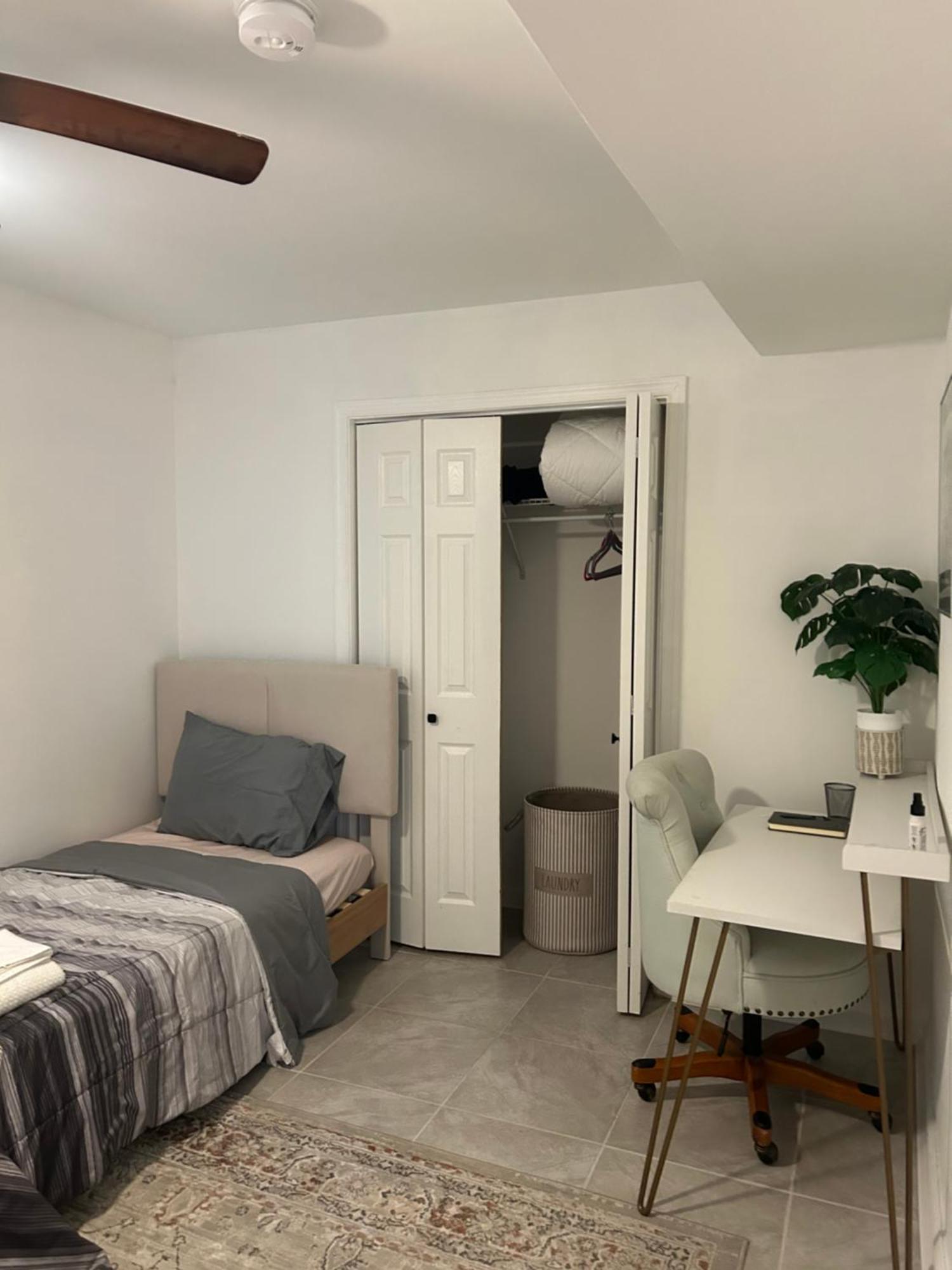 Charming One Bedroom Near Jbab * Washington